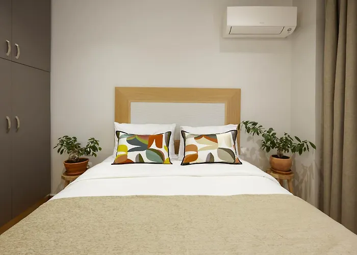 Design Living Near Kallimarmaro